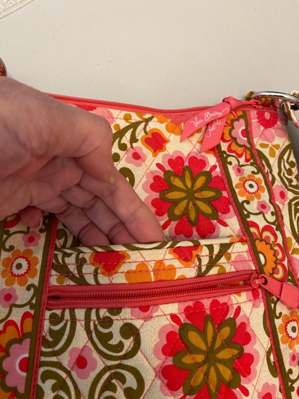 Vera Bradley Floral Quilted Crossbody Folkloric Zip Closure Purse Bag - Picture 7 of 11